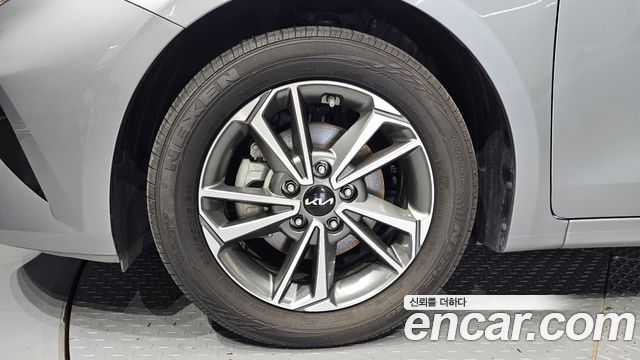 Kia K3 2022 — photo 5