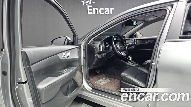 Kia K3 2022 — photo 13