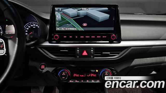 Kia K3 2022 — photo 25