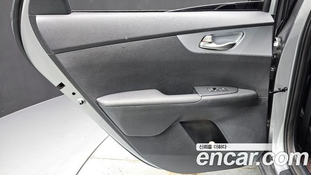 Kia K3 2022 — photo 15