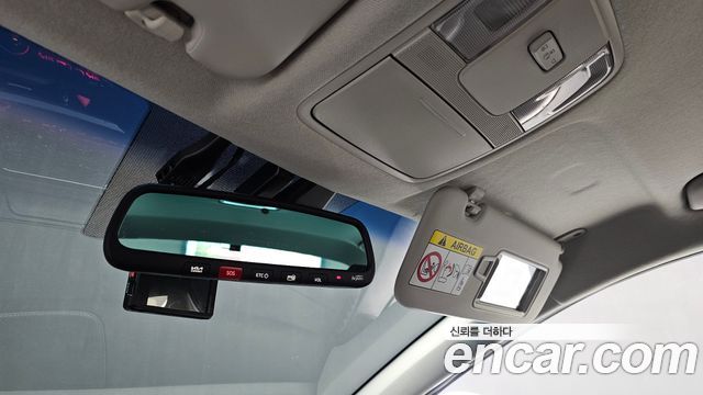Kia K3 2022 — photo 31