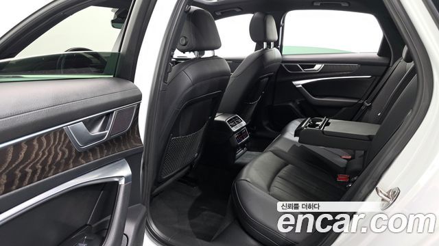 Audi A6 2021 — photo 11
