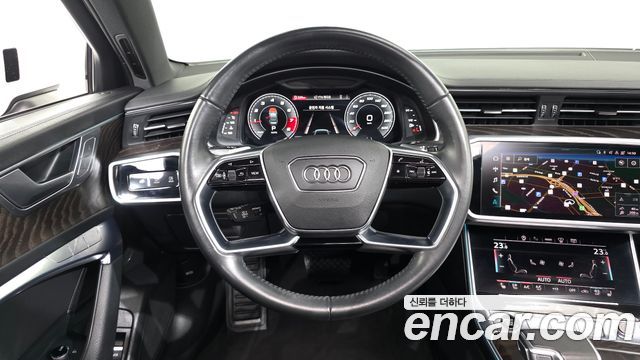 Audi A6 2021 — photo 12