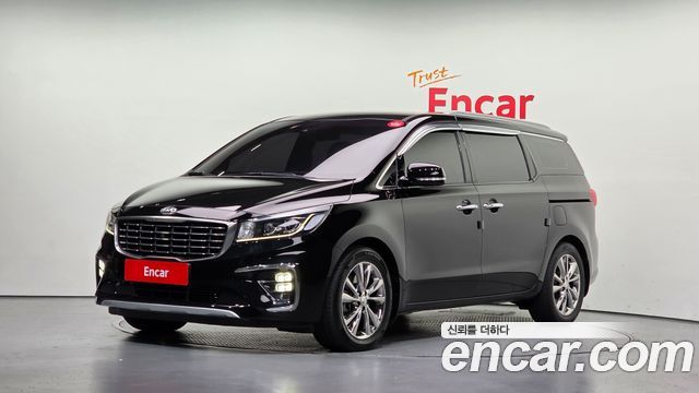Kia Canival 2020 — photo 1