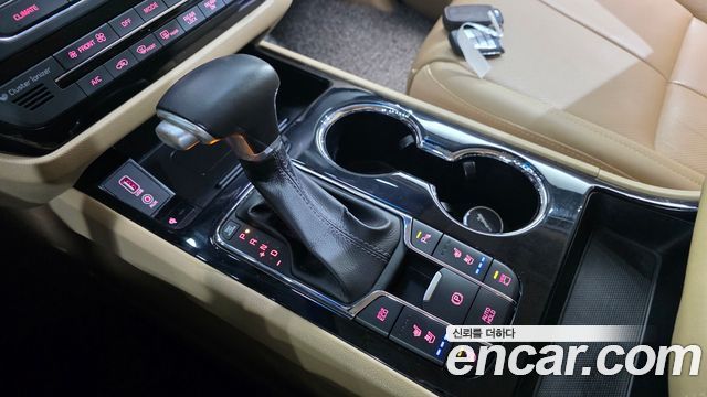 Kia Canival 2020 — photo 12