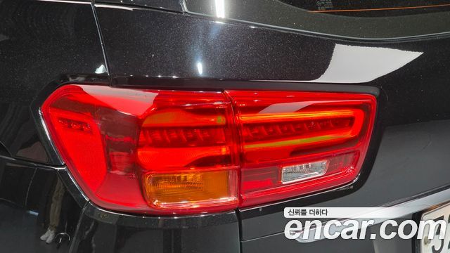 Kia Canival 2020 — photo 9