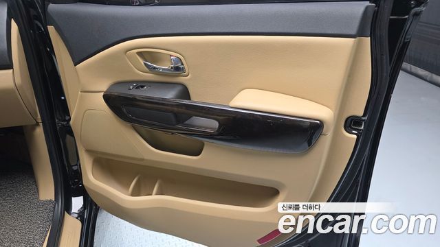 Kia Canival 2020 — photo 15