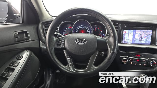 Kia K5 2011 — photo 12