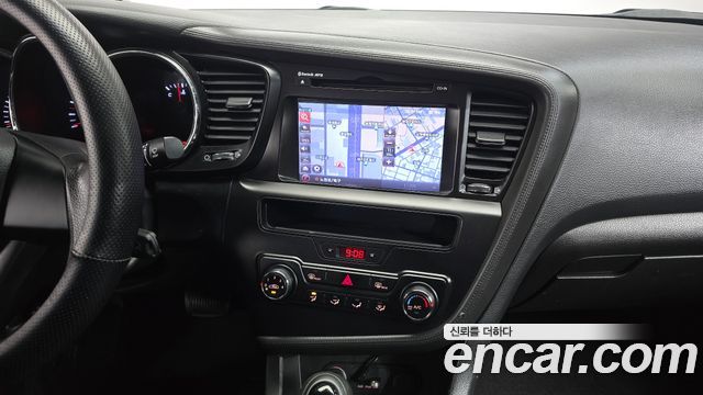 Kia K5 2011 — photo 13