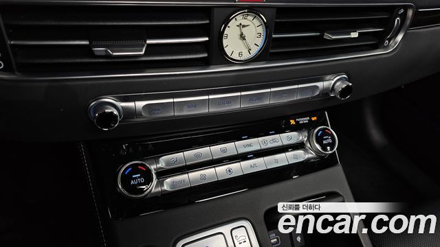 Genesis G90 2021 — photo 36