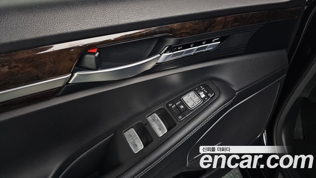 Genesis G90 2021 — photo 40