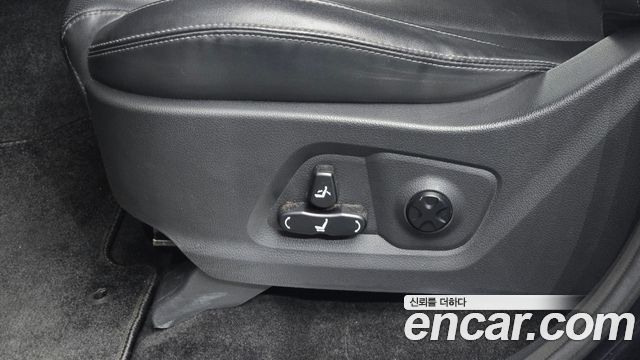 KG Mobility Rexton 2019 — photo 25