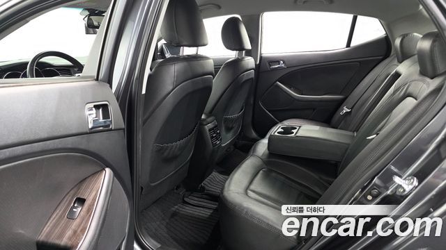 Kia K5 2013 — photo 17