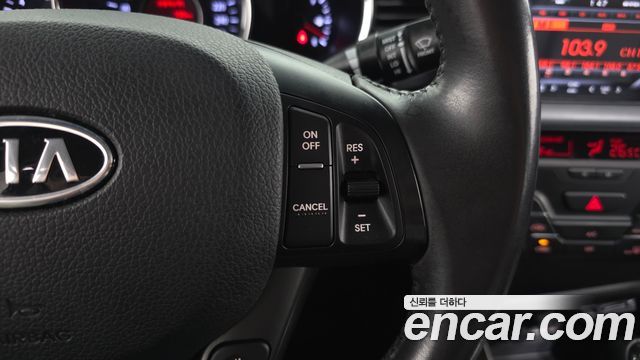 Kia K5 2013 — photo 23