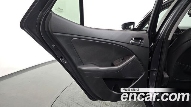 Kia K5 2013 — photo 15