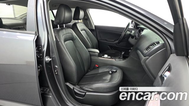 Kia K5 2013 — photo 16