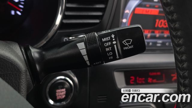 Kia K5 2013 — photo 28