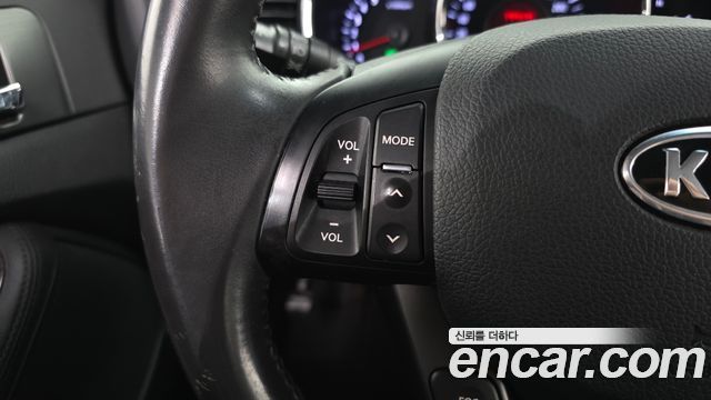 Kia K5 2013 — photo 29