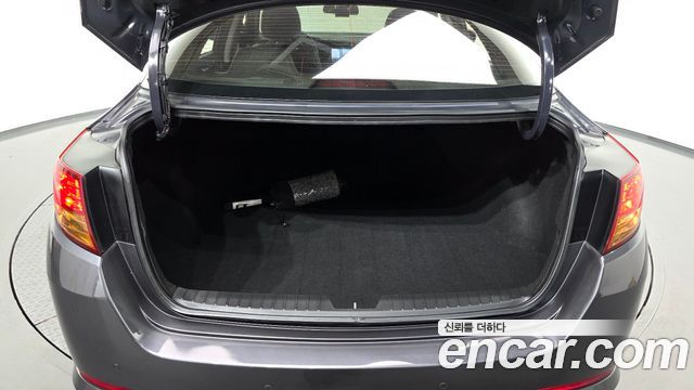 Kia K5 2013 — photo 30