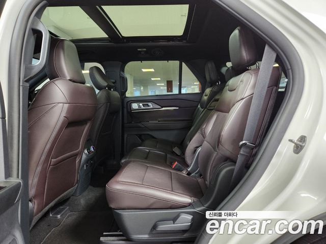 Ford Explorer 2025 — photo 11