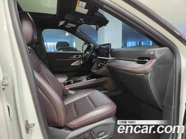 Ford Explorer 2025 — photo 12
