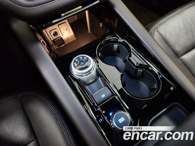 Ford Explorer 2025 — photo 16