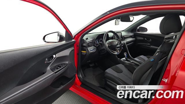 Hyundai Veloster 2018 — photo 13