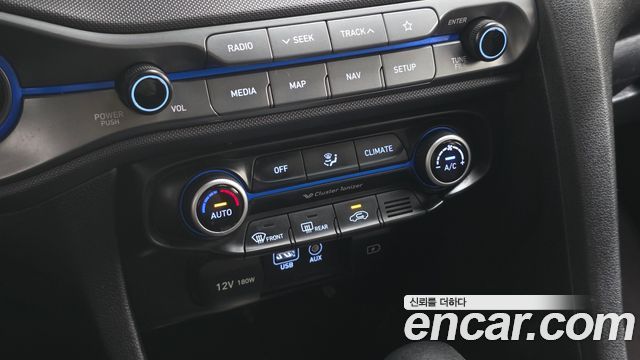 Hyundai Veloster 2018 — photo 24