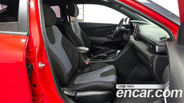 Hyundai Veloster 2018 — photo 16