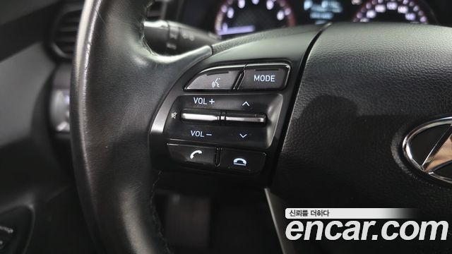 Hyundai Veloster 2018 — photo 29