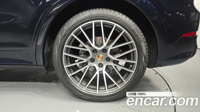 Porsche Cayenne 2019 — photo 7