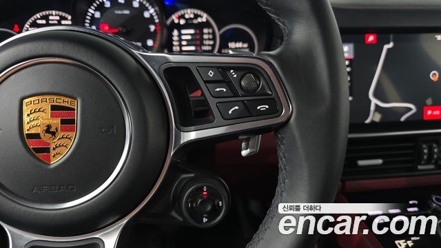 Porsche Cayenne 2019 — photo 30