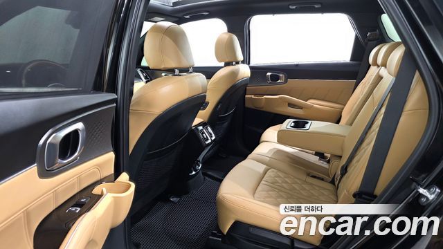 Kia Sorento 2023 — photo 17