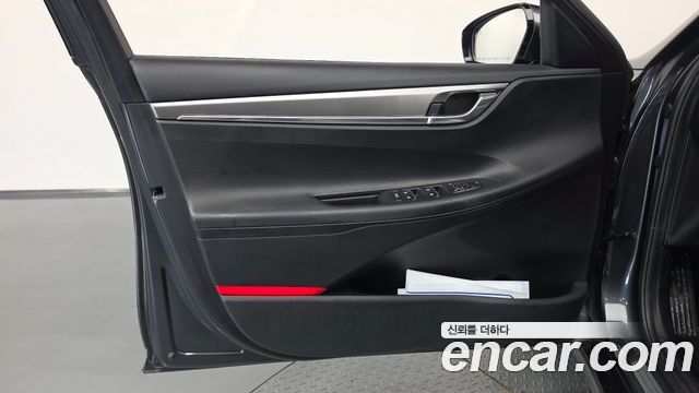 Hyundai Grandeur 2022 — photo 14