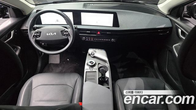 Kia EV6 2023 — photo 10
