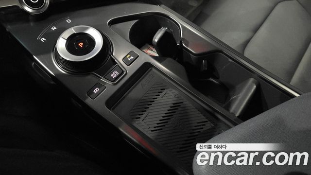 Kia EV6 2023 — photo 12