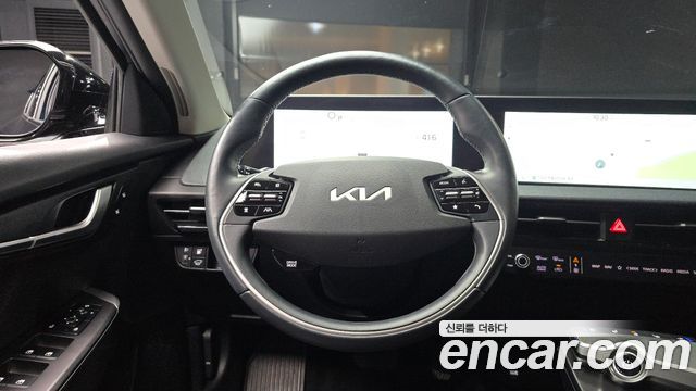 Kia EV6 2023 — photo 19