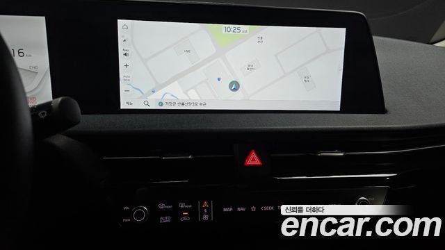 Kia EV6 2023 — photo 24