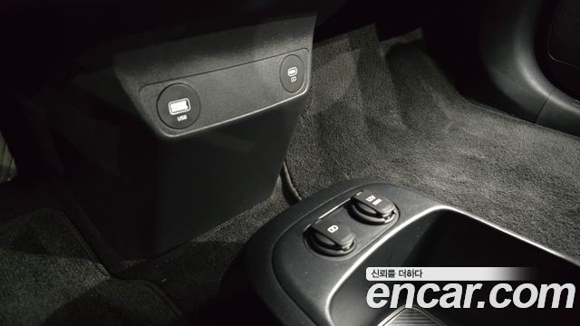 Kia EV6 2023 — photo 26