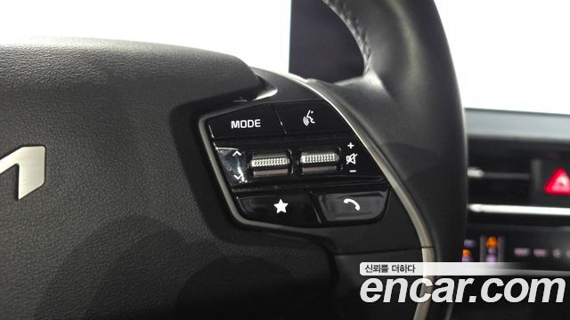 Kia EV6 2023 — photo 32