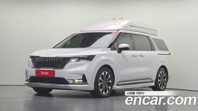 Kia Canival 2023 — photo 1