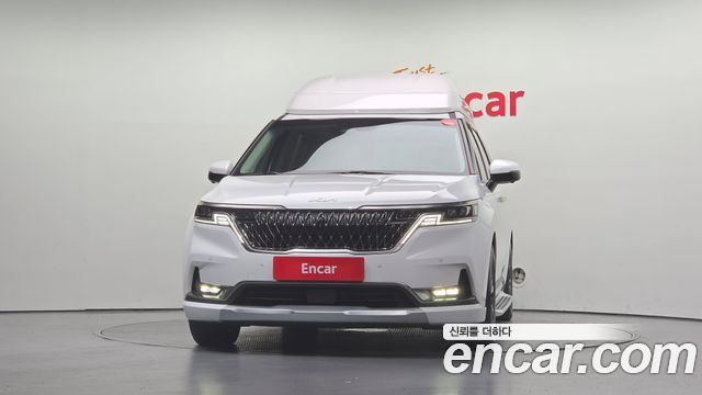 Kia Canival 2023 — photo 3
