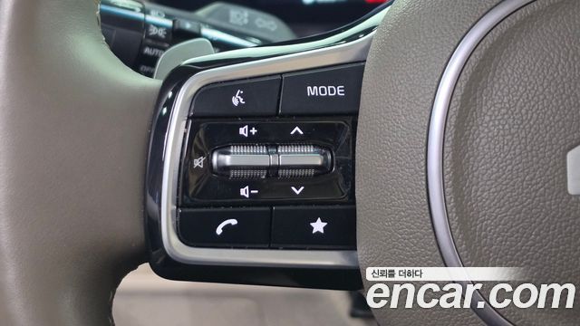 Kia Canival 2023 — photo 20