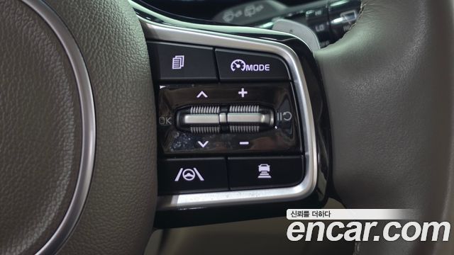 Kia Canival 2023 — photo 21