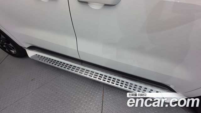Kia Canival 2023 — photo 30