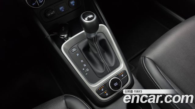 Hyundai Venue 2020 — photo 12