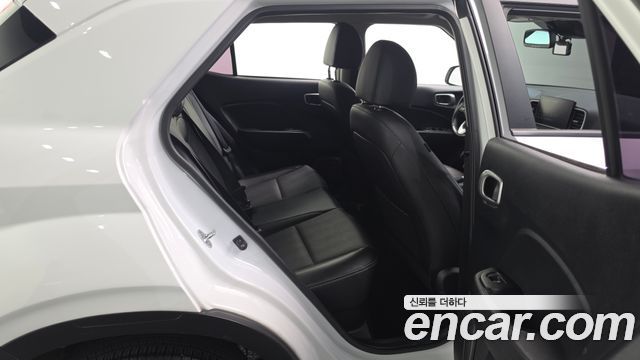 Hyundai Venue 2020 — photo 18