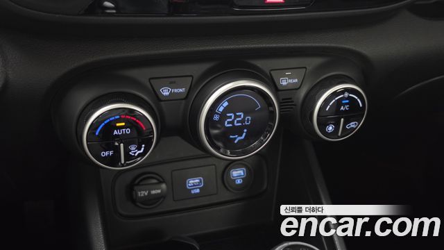 Hyundai Venue 2020 — photo 30