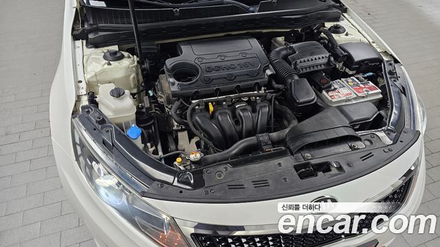 Kia K5 2012 — photo 6