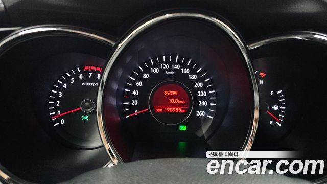 Kia K5 2012 — photo 11